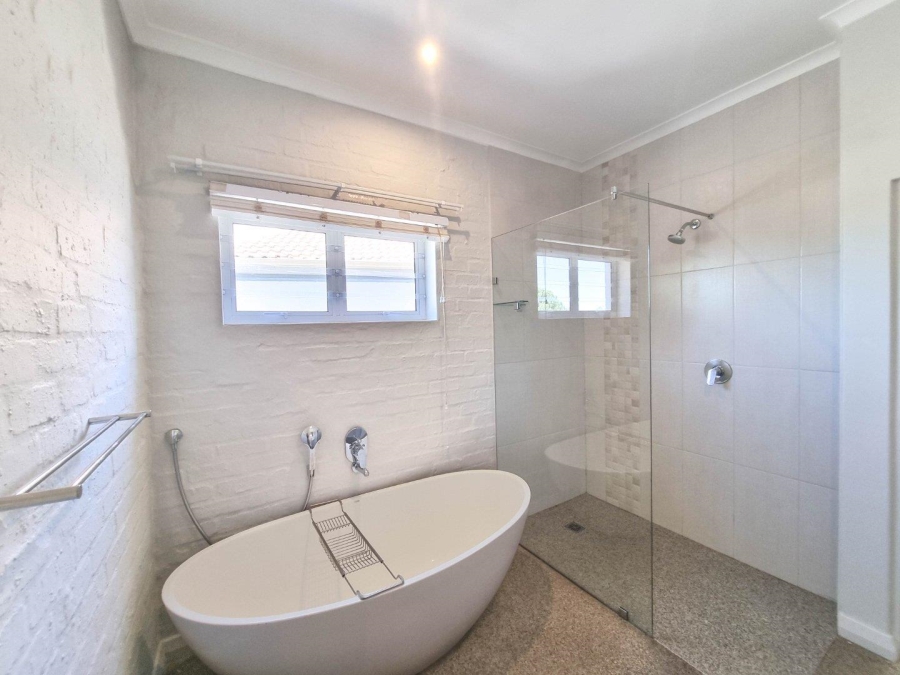 3 Bedroom Property for Sale in Onrus Western Cape